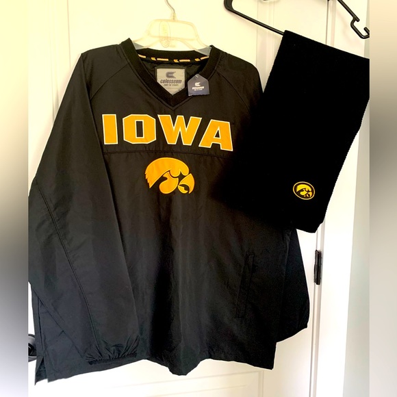 - Iowa Hawkeyes BOTH SCARF AND Black Pullover Windbreaker men’s XL - Picture 1 of 8